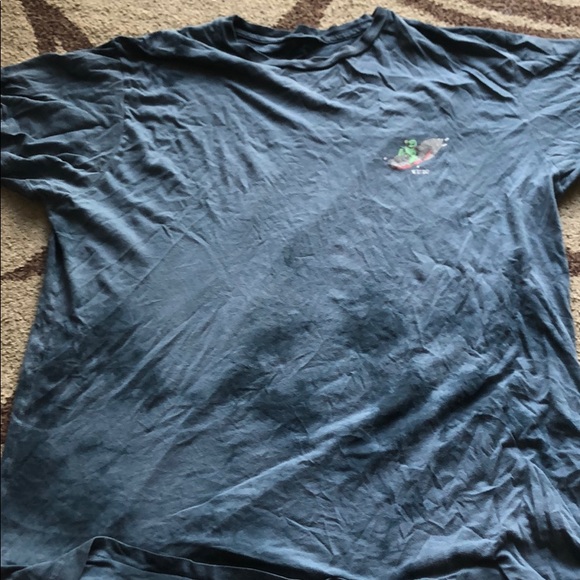 To small - Picture 1 of 2